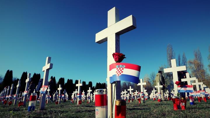 Misa zadušnica i paljenje svijeća za sve preminule u borbi za hrvatsku nezavisnost