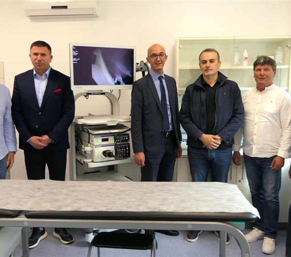 Donacija uređaja za gastroenterološke preglede podružnici u Zagvozdu
