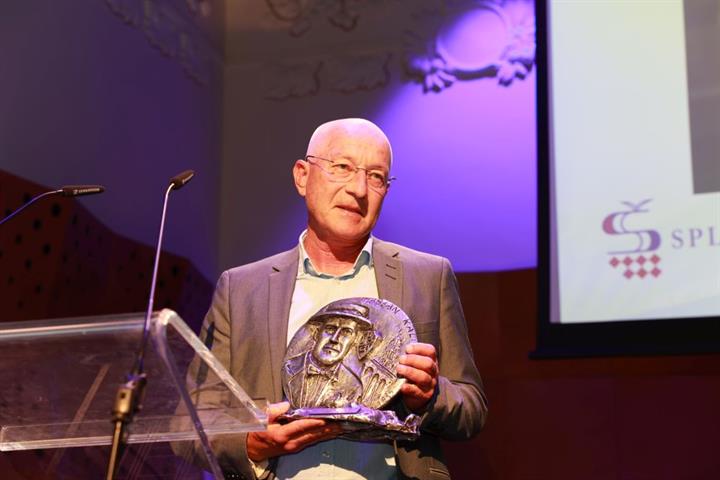 Liječnik KBC-a Split prof. dr. sc. Fabijan Čukelj dobitnik najvećeg priznanja splitskog sporta